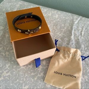 Louis Vuitton Leather Blooming Bracelet 7” or smaller